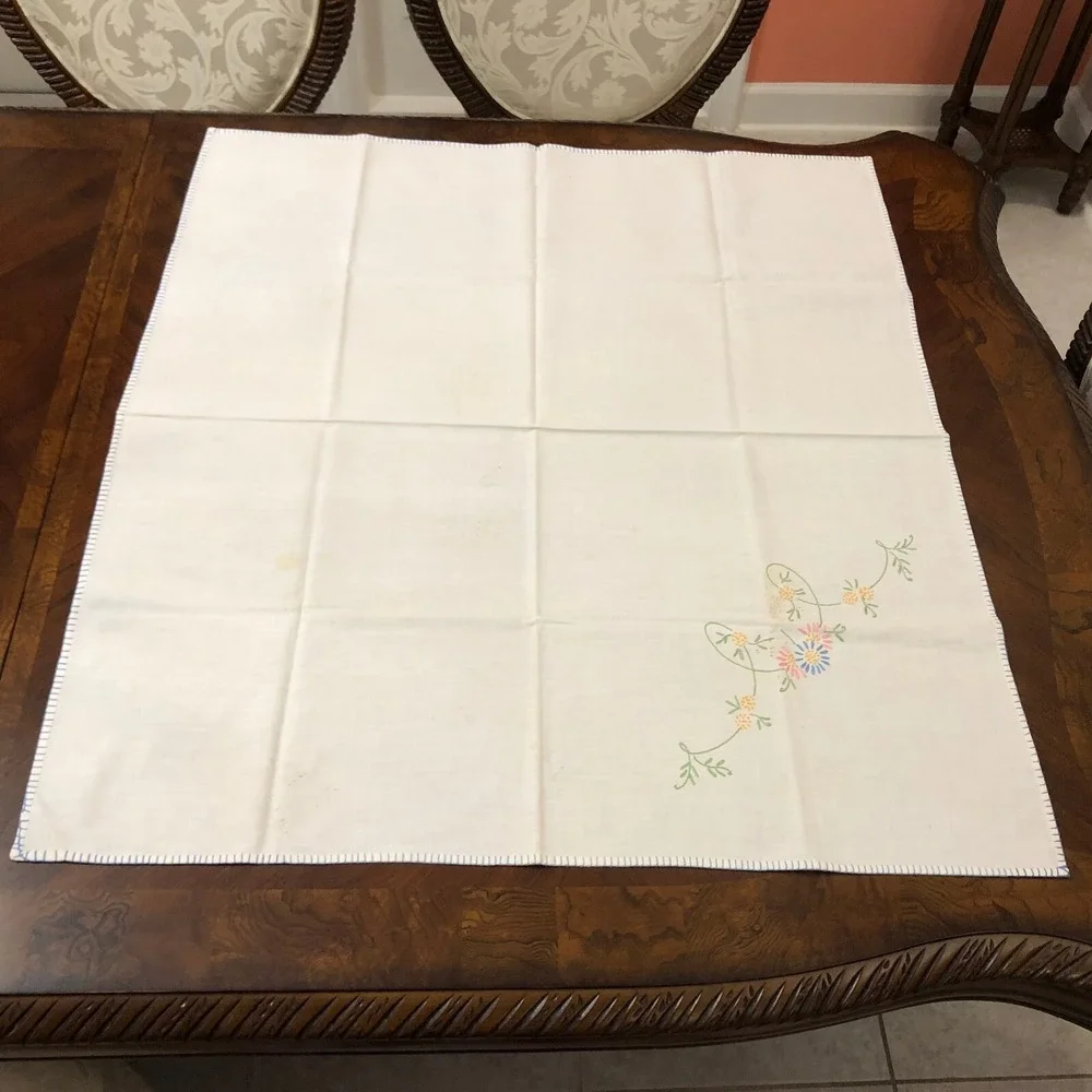 Tablecloth 33X33 & 4 Napkins Vintage Embroidery Handmade Blue Pink Yellow Daisy